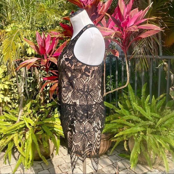 Express Eyelash Lace Overlay Skirt & Tank Set - Picture 3 of 15